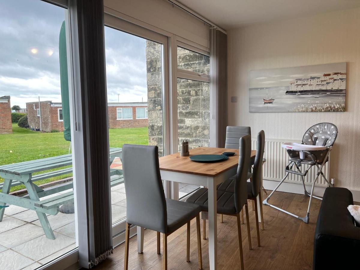 Chine Cottage Self-Catering Coastal Bungalow In Rural West Wight فريشووتر المظهر الخارجي الصورة