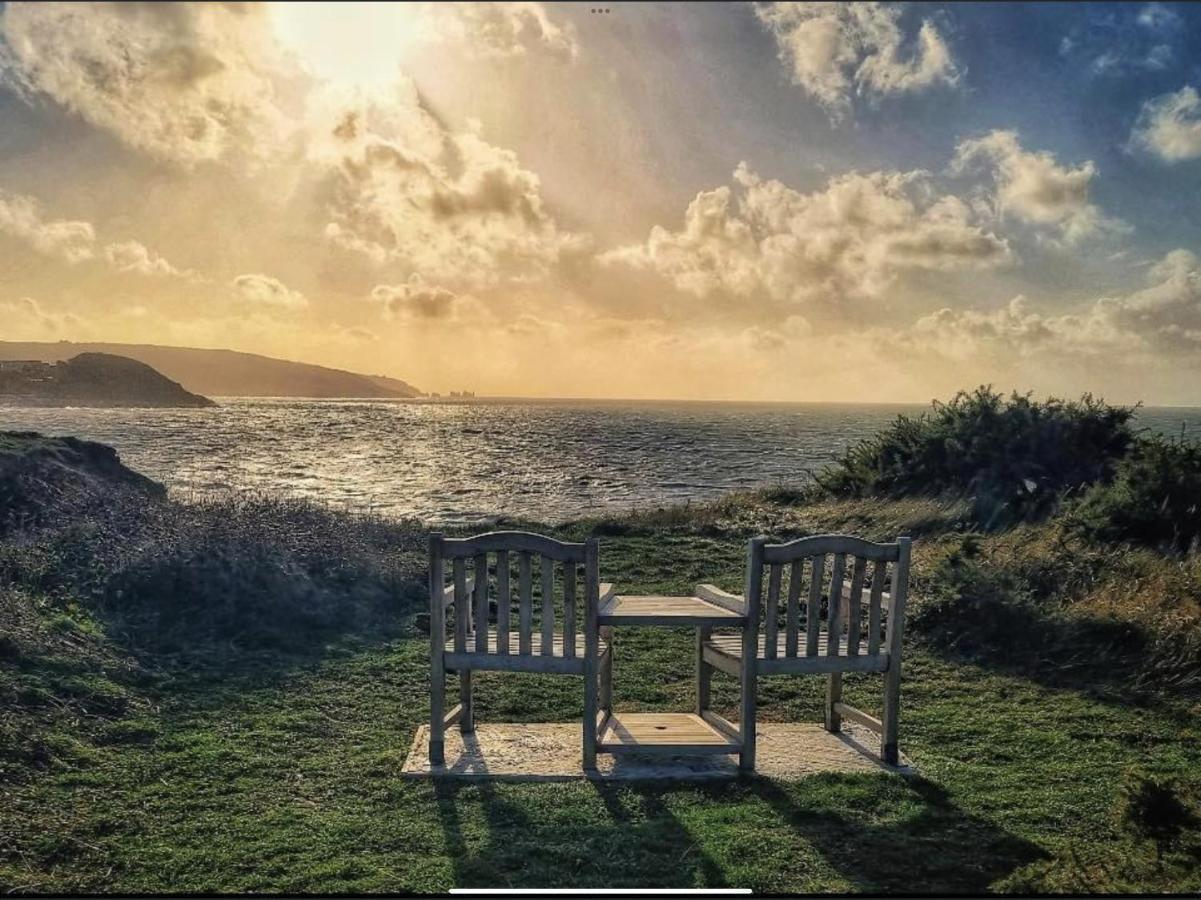 Chine Cottage Self-Catering Coastal Bungalow In Rural West Wight فريشووتر المظهر الخارجي الصورة